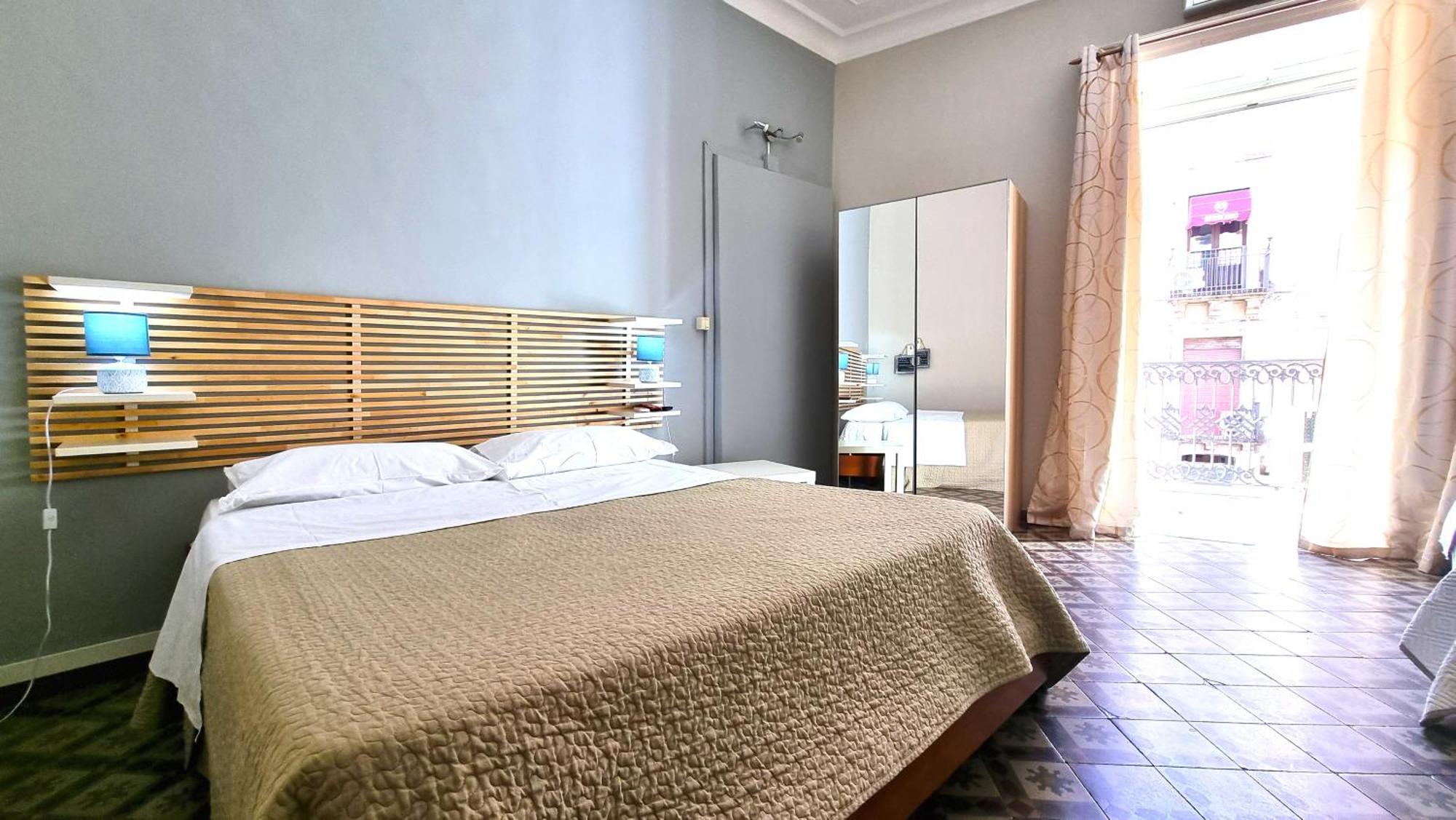 Cortile Stesicoro Bed and Breakfast Catania Esterno foto